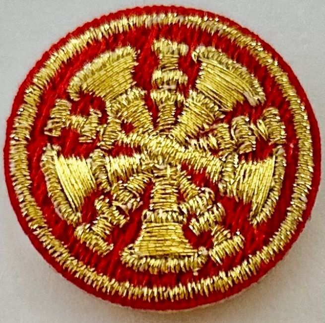 FIRE FIGHTER 5 BUGLES CROSSED, 1" CIRCLE - METALLIC GOLD on RED - SEW ON.